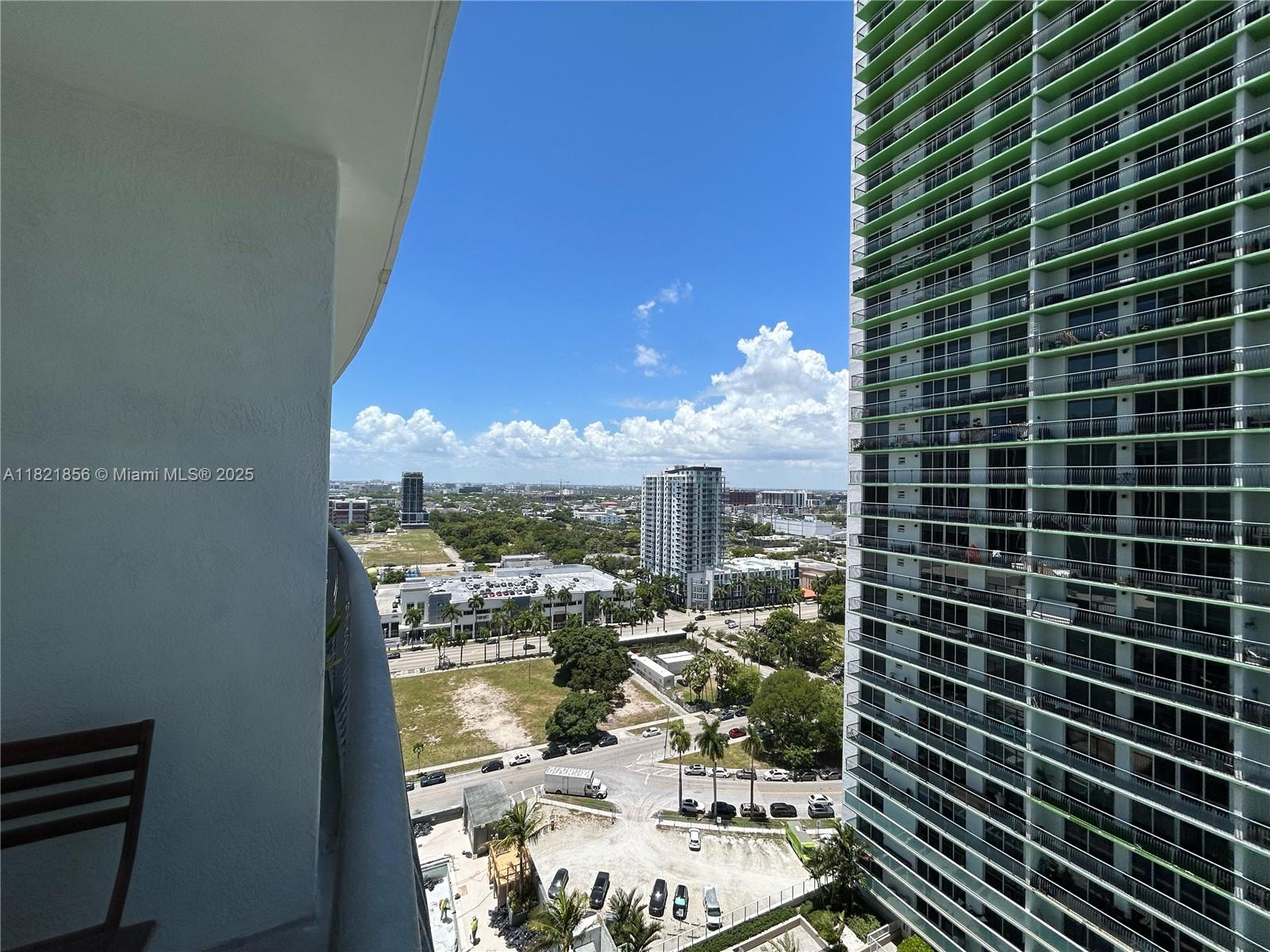 1750 N Bayshore Dr 2207