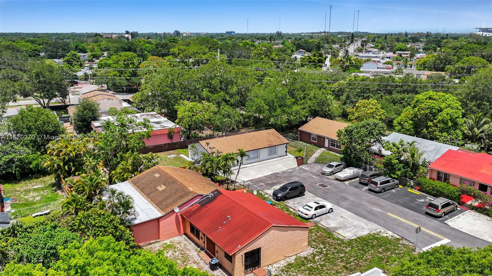 20747 Nw 41st Ave Rd, Miami Gardens, Broward County, Florida - 4 Bedrooms  
2 Bathrooms - 