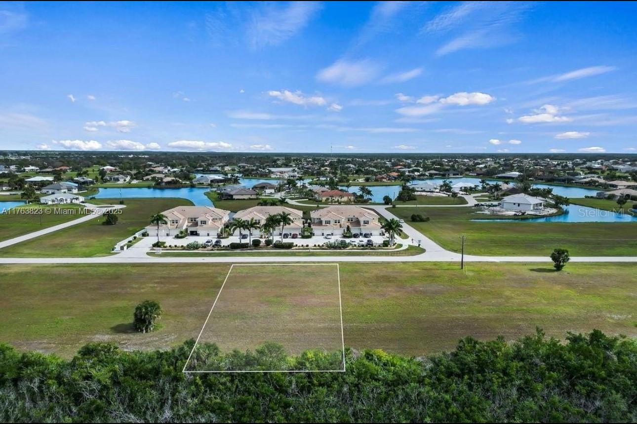 Empty Lot zoned multifamily ready for a six unit build. Soil plans completed. HOA approval process also approved. Please contact listing agent for all architectural plans and a beautiful presentation showcasing the master piece and gorgeous units fully staged. MOTIVATED SELLER!