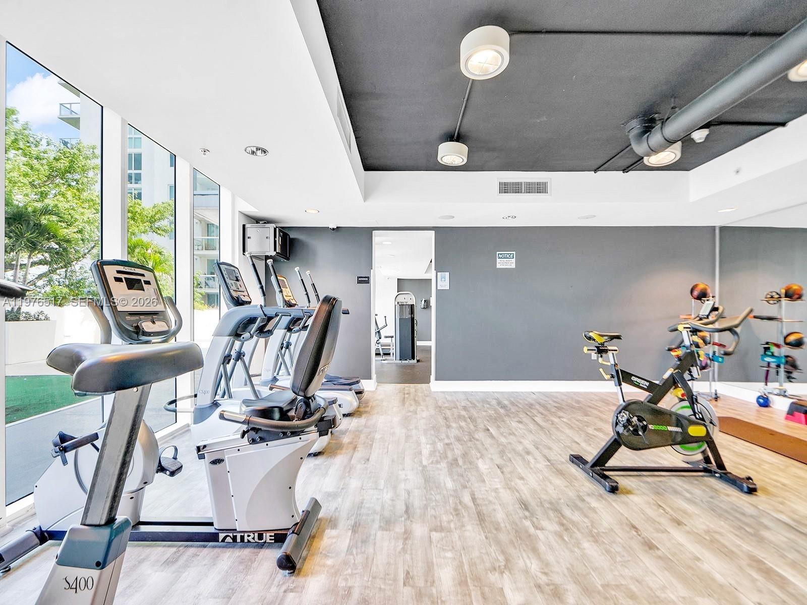 TERRAZAS RIVERPARK VILLAG - Residential Lease