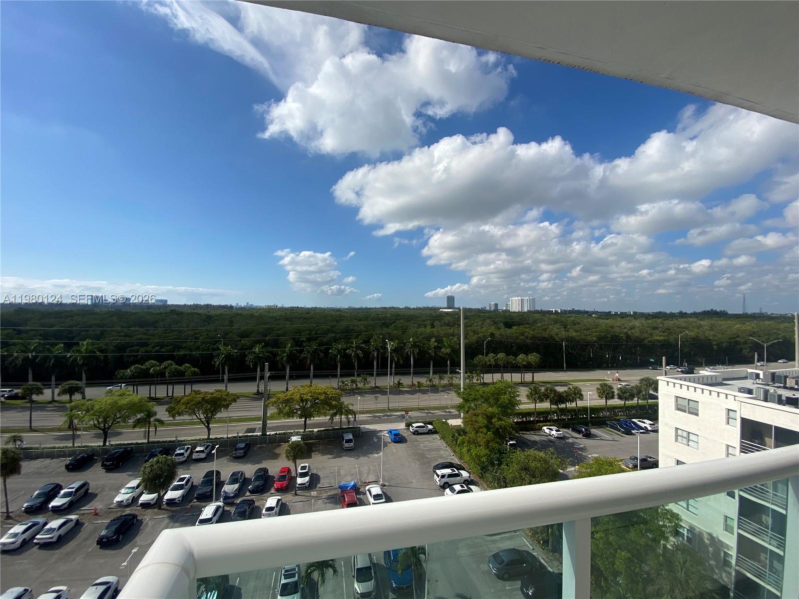 STRATFORD HOUSE CONDO - Residential