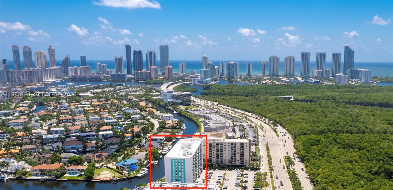 STRATFORD HOUSE CONDO - Residential