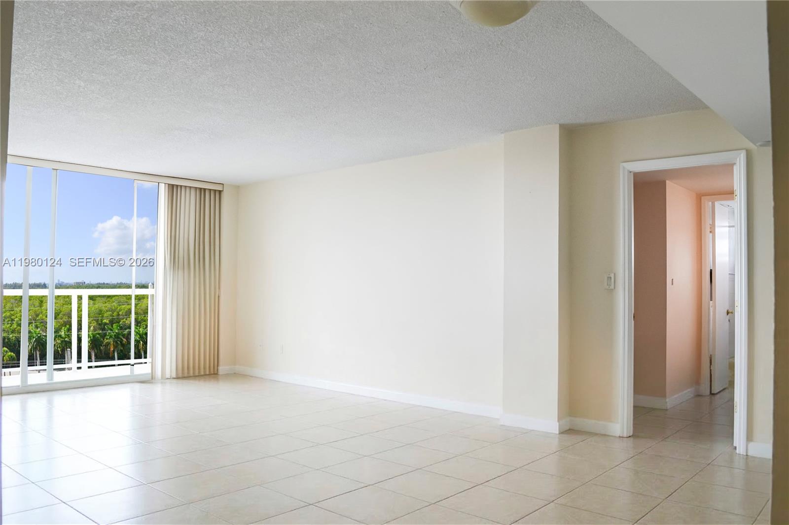 STRATFORD HOUSE CONDO - Residential