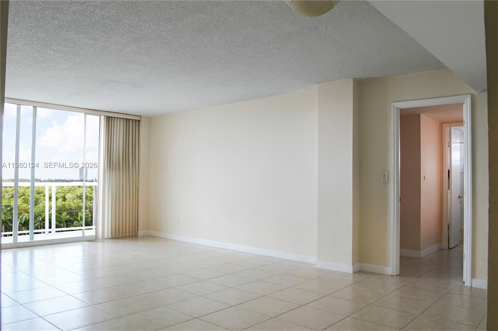 STRATFORD HOUSE CONDO - Residential