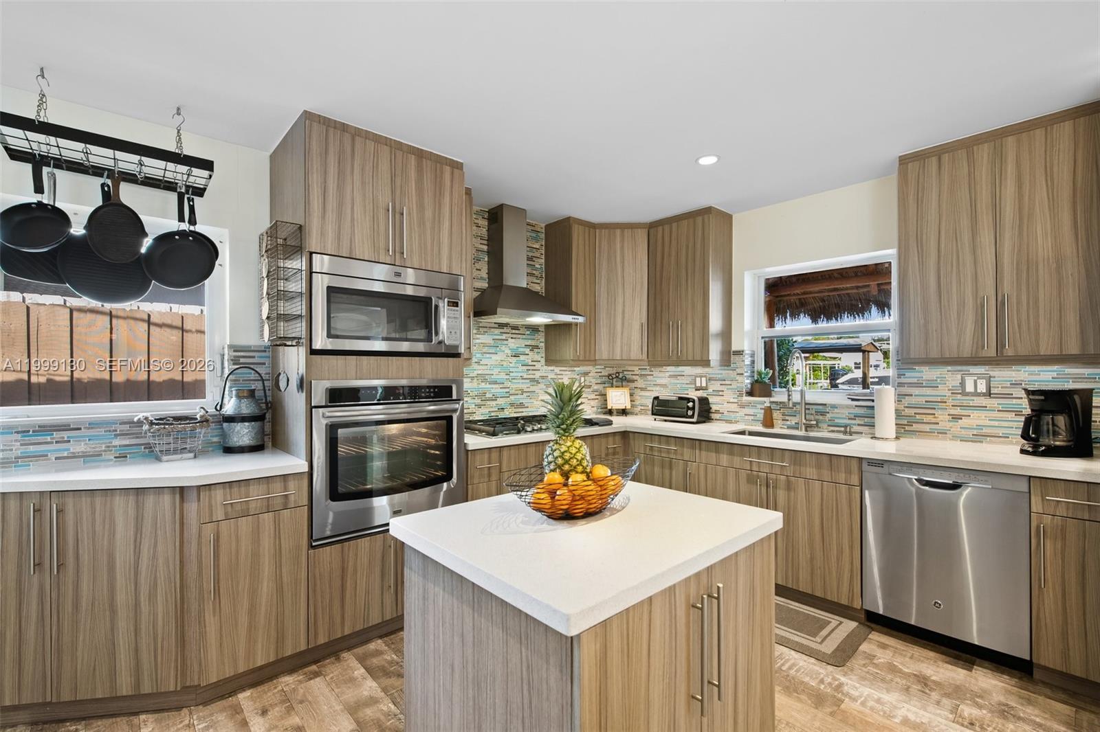 POMPANO ISLES SEC - Residential