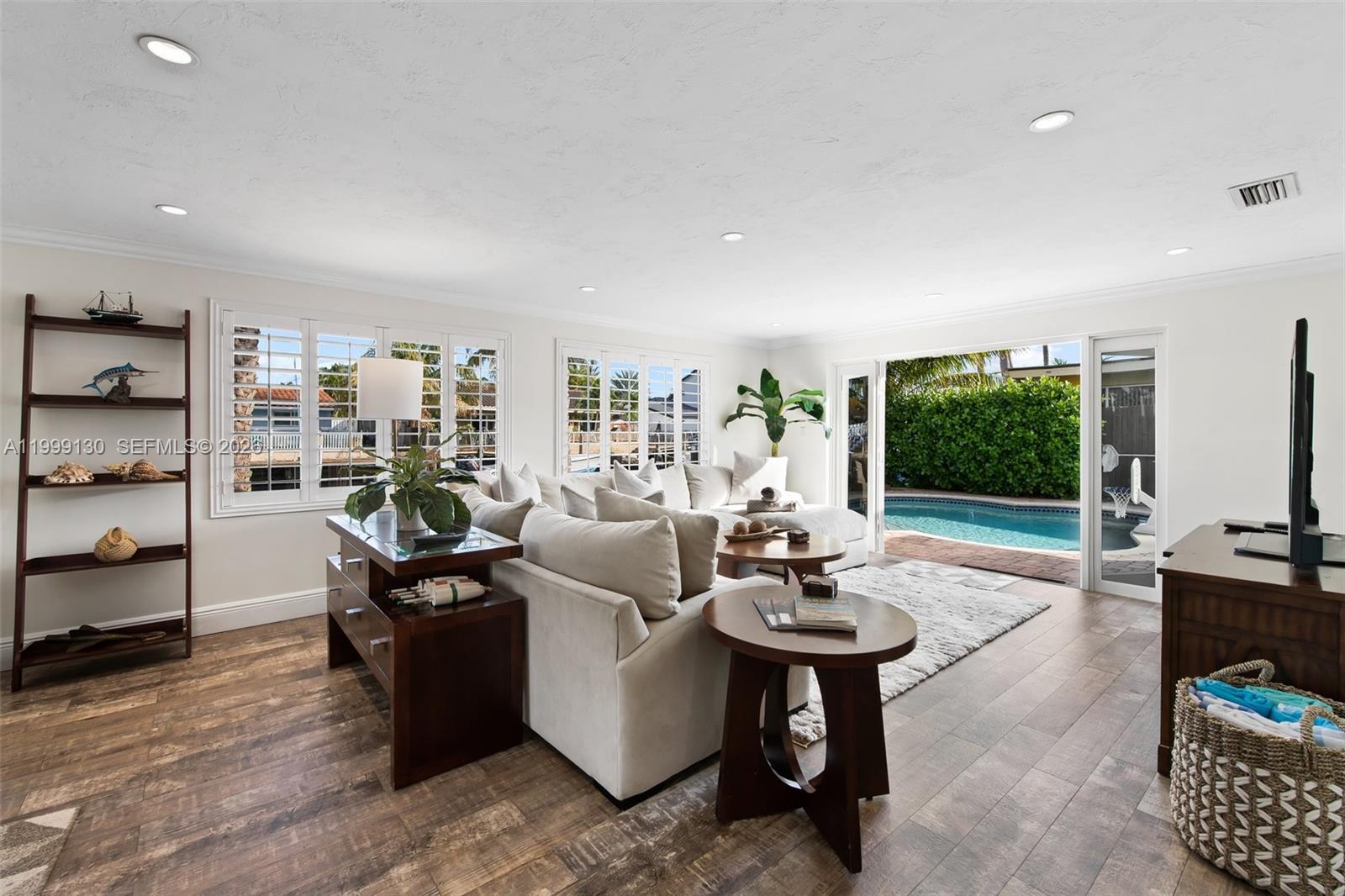 POMPANO ISLES SEC - Residential