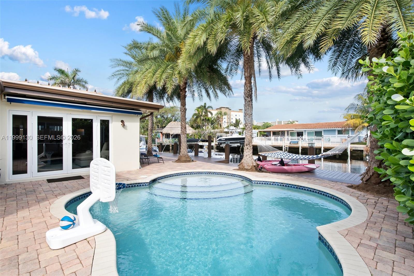 POMPANO ISLES SEC - Residential