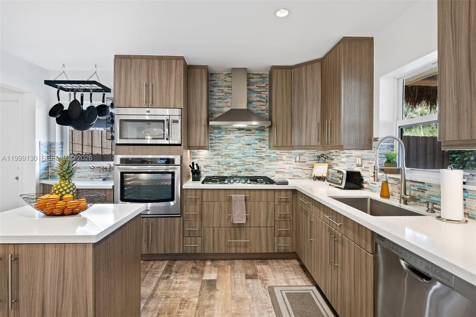 POMPANO ISLES SEC - Residential