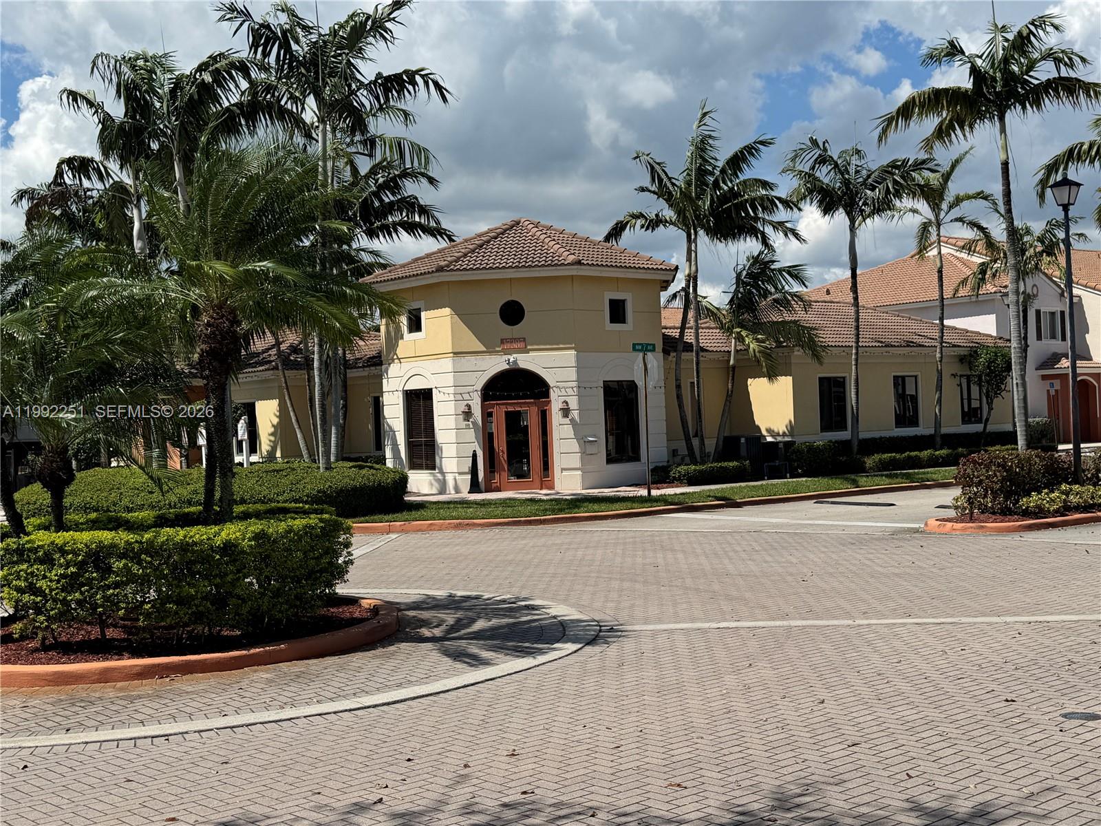 SOLABELLA CONDO - Residential Lease