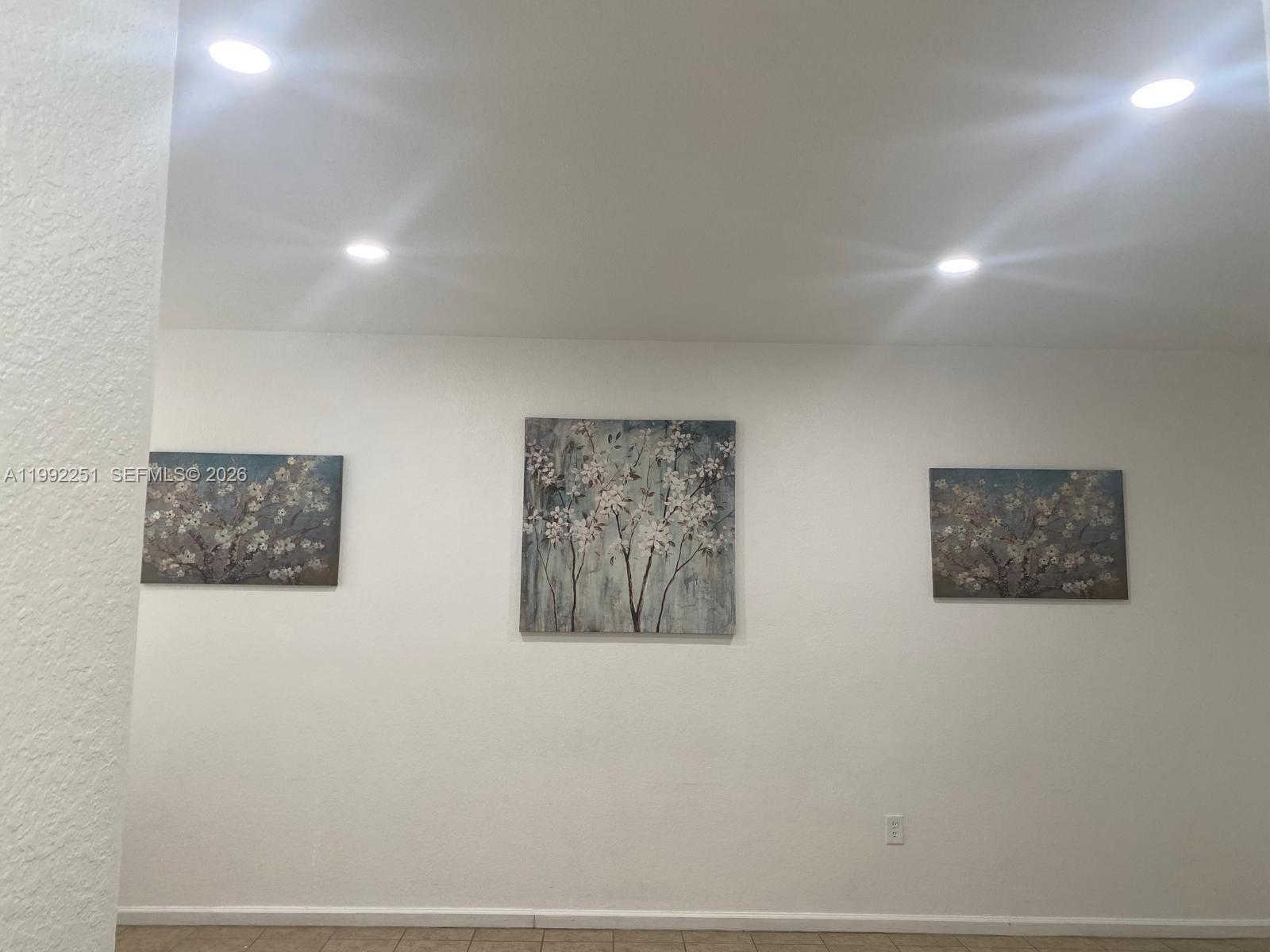 SOLABELLA CONDO - Residential Lease