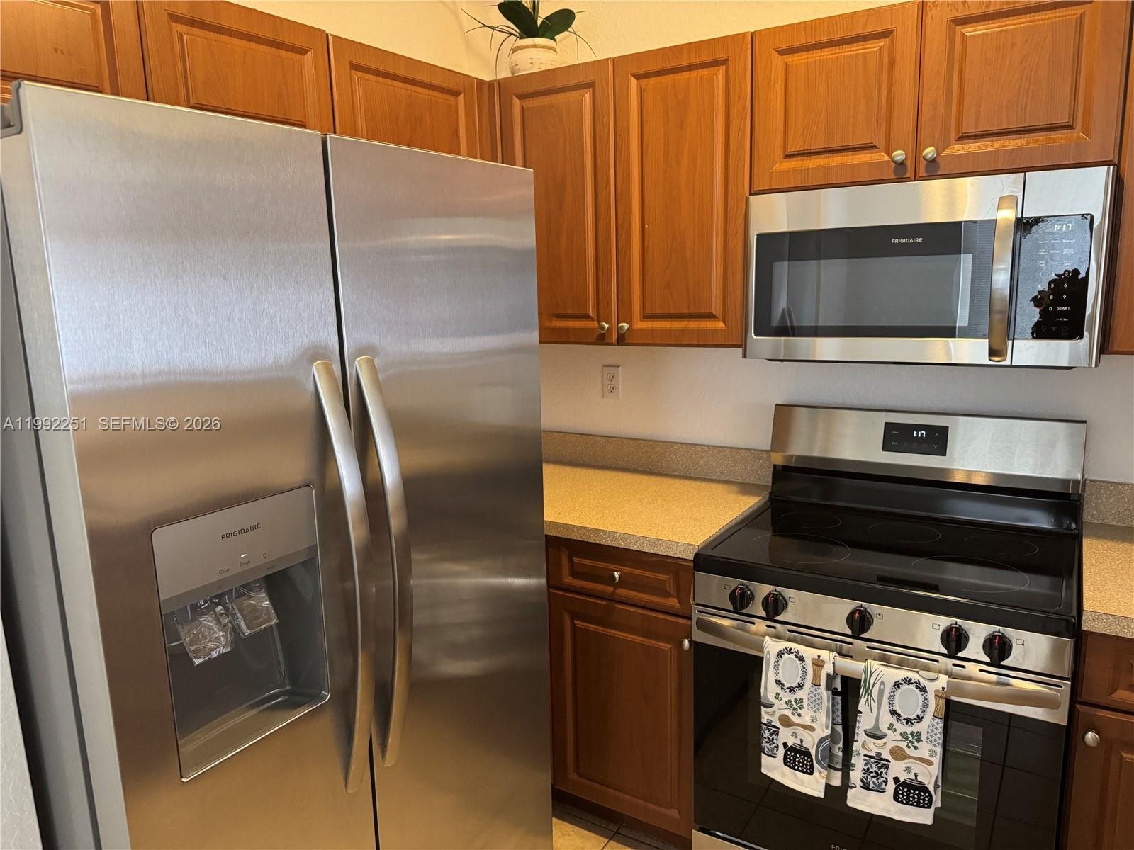 SOLABELLA CONDO - Residential Lease