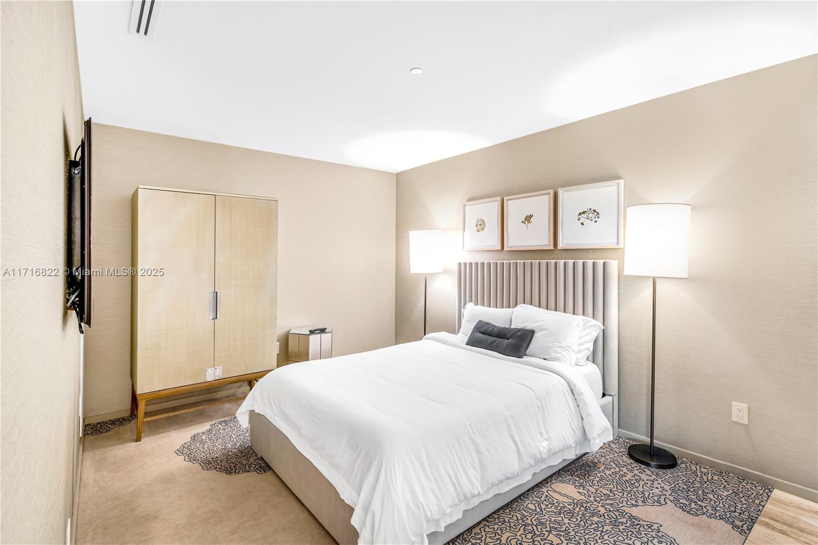 BAL HARBOUR CENTER CONDO - Residential