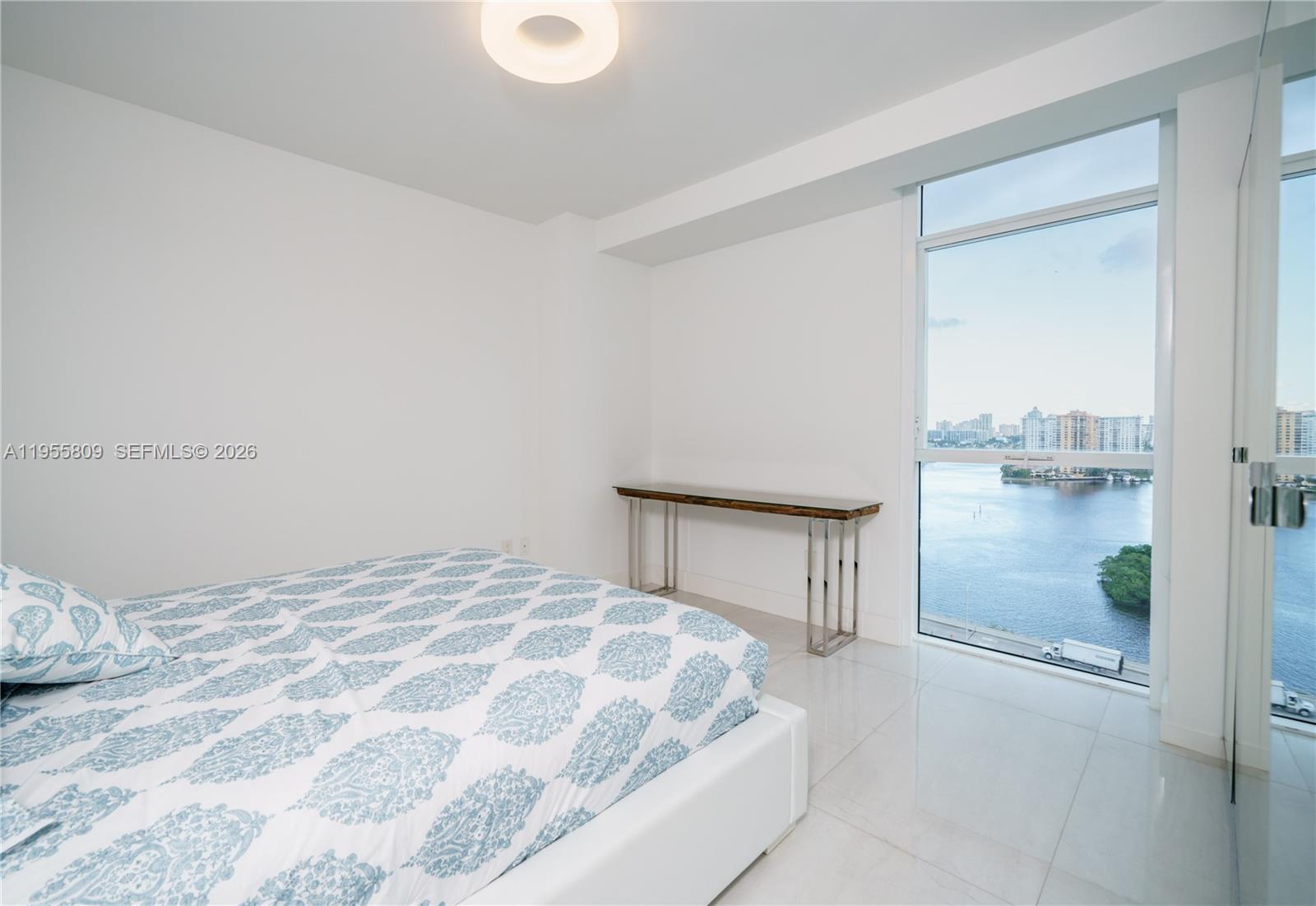 400 SUNNY ISLES CONDO WES - Residential
