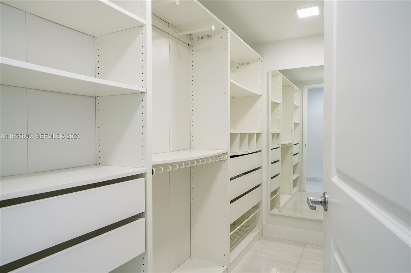 400 SUNNY ISLES CONDO WES - Residential