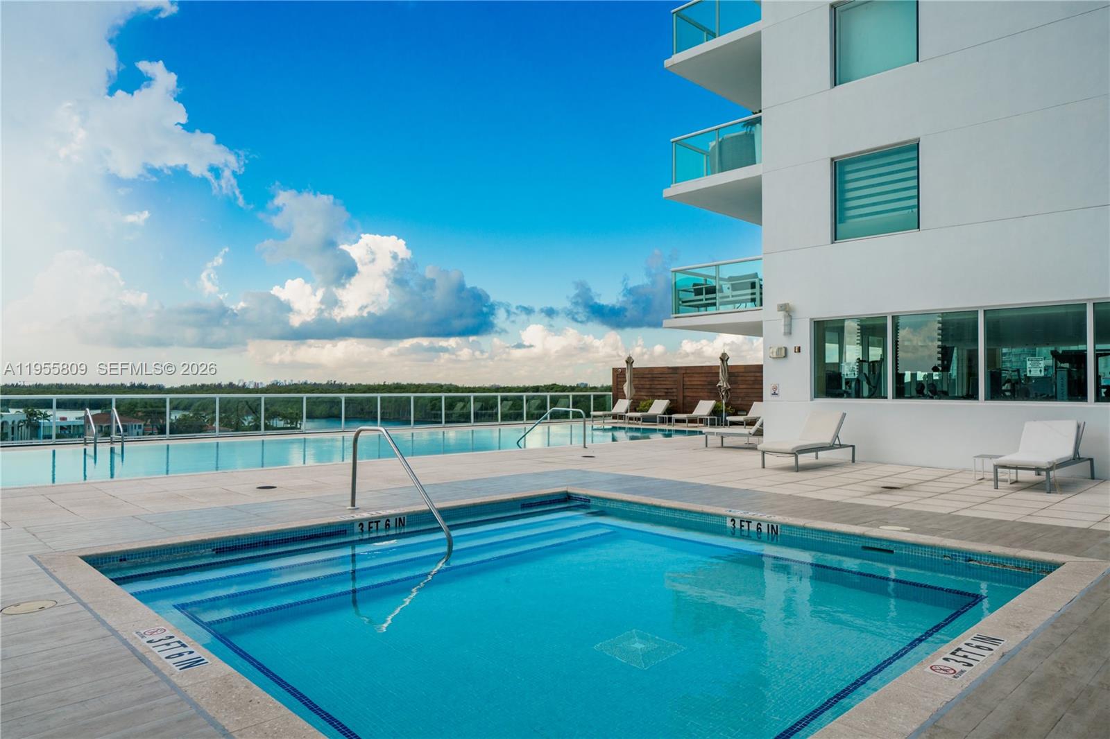400 SUNNY ISLES CONDO WES - Residential