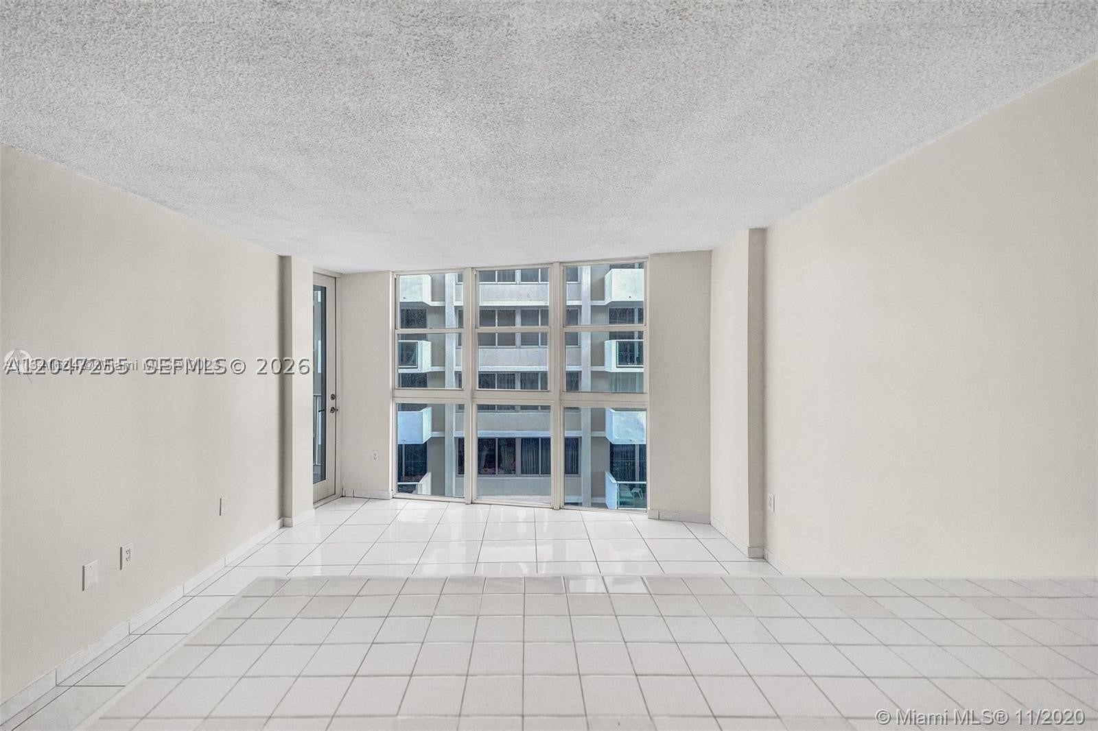 1228 West Ave 613