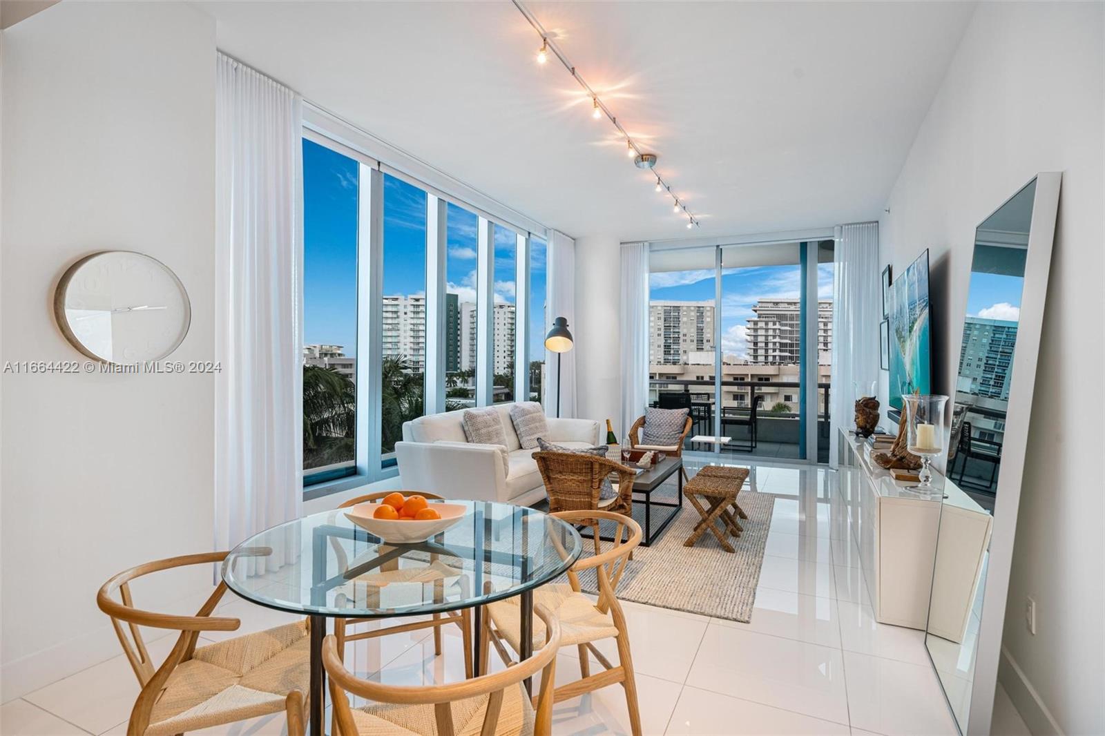 Rental Property at 6799 Collins Ave 411, Miami Beach, Miami-Dade County, Florida - Bedrooms: 1 
Bathrooms: 1  - $5,900 MO.