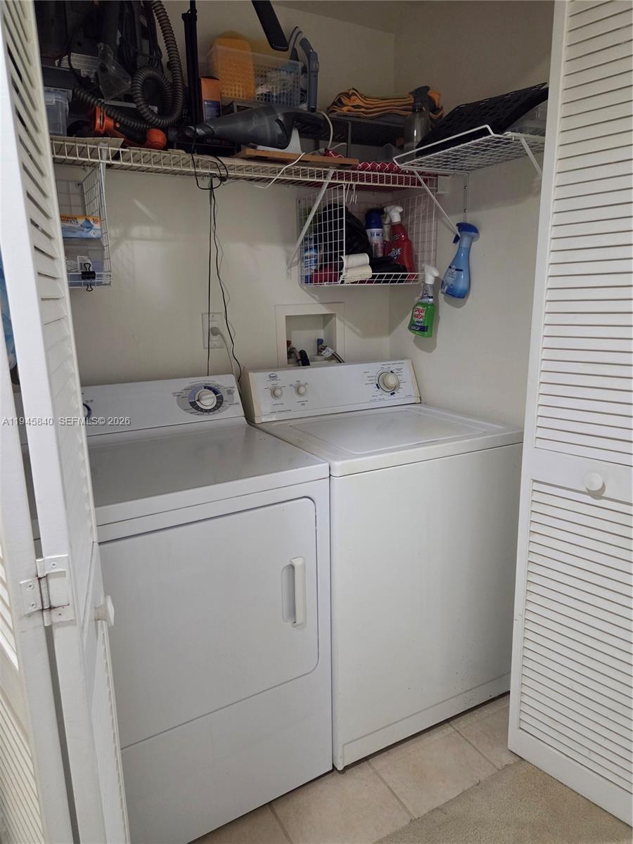 TURNBERRY ON THE GREEN CO - Residential