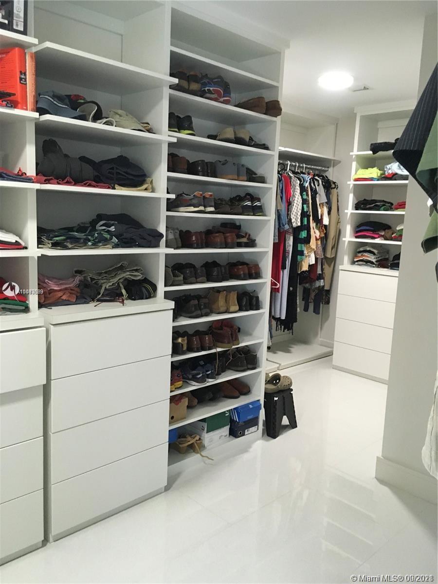 BISCAYNE KEY ESTATES - Residential