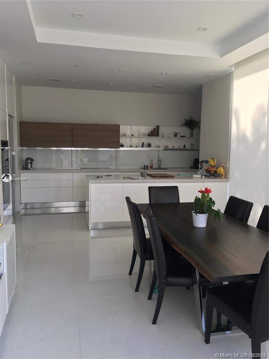 BISCAYNE KEY ESTATES - Residential