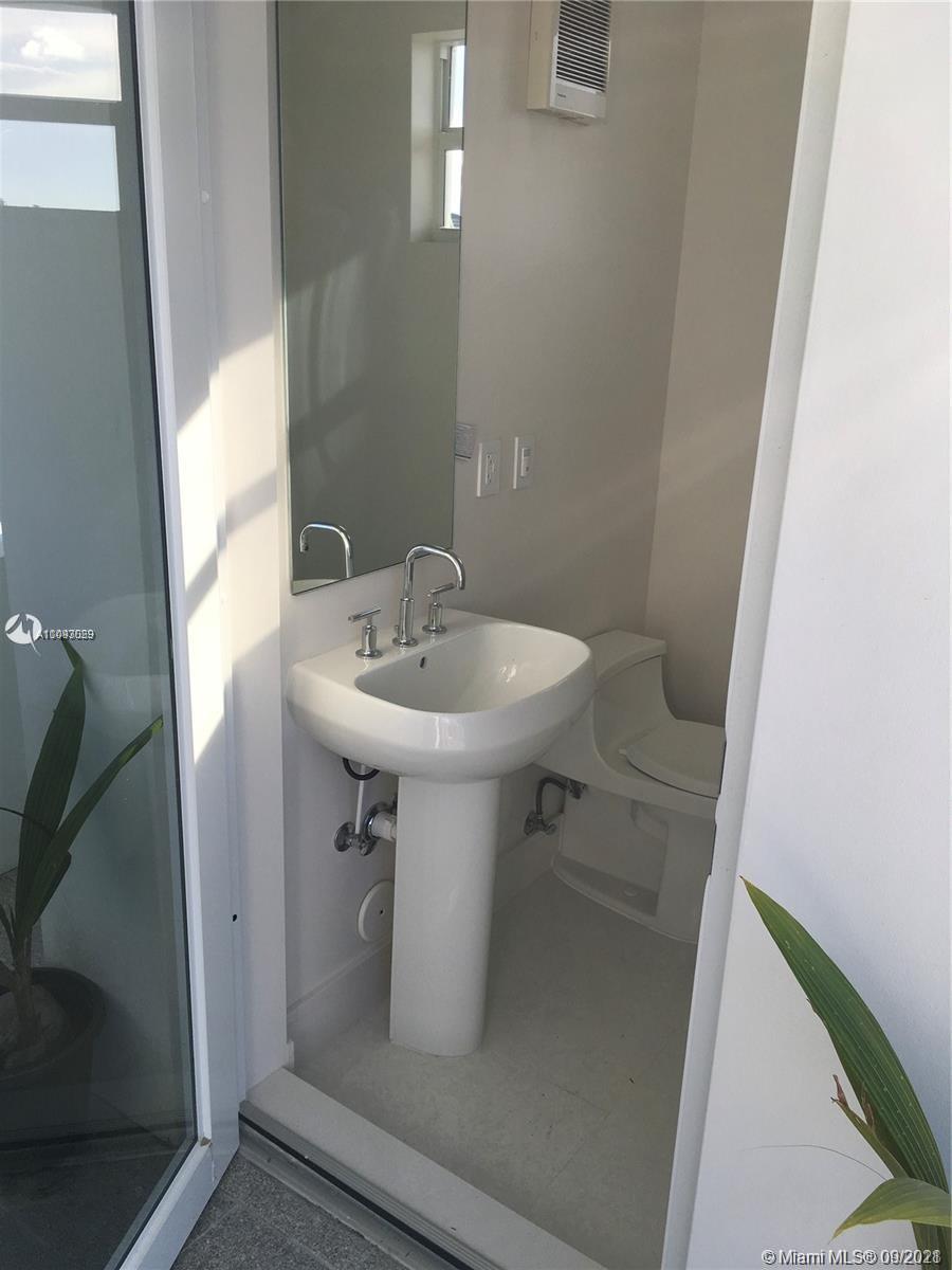 BISCAYNE KEY ESTATES - Residential