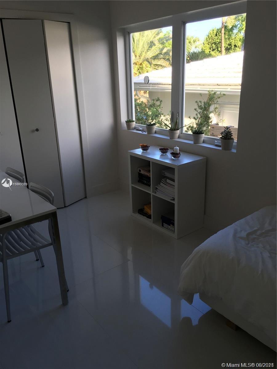 BISCAYNE KEY ESTATES - Residential