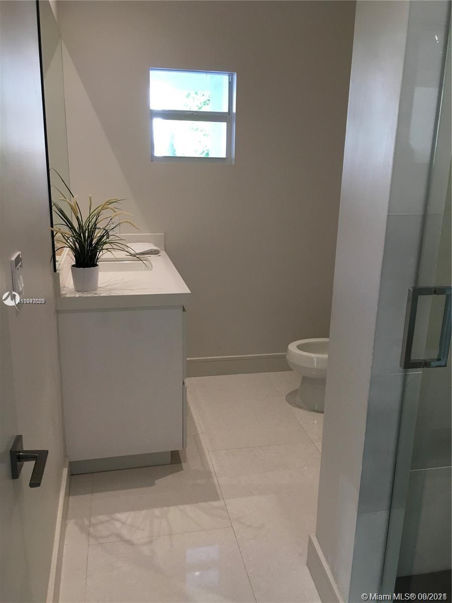 BISCAYNE KEY ESTATES - Residential