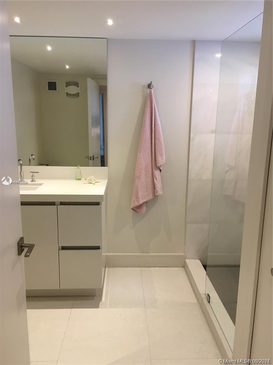 BISCAYNE KEY ESTATES - Residential