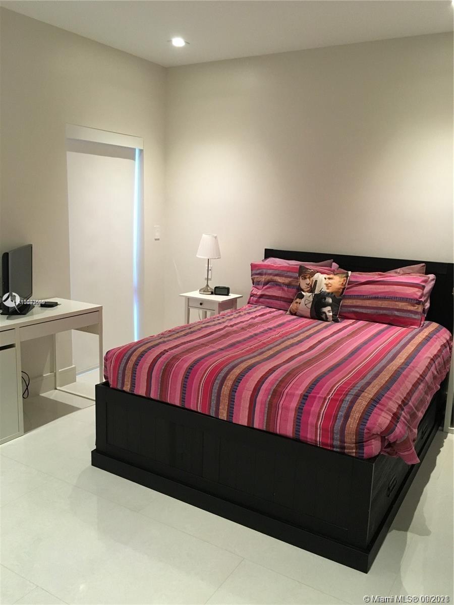 BISCAYNE KEY ESTATES - Residential