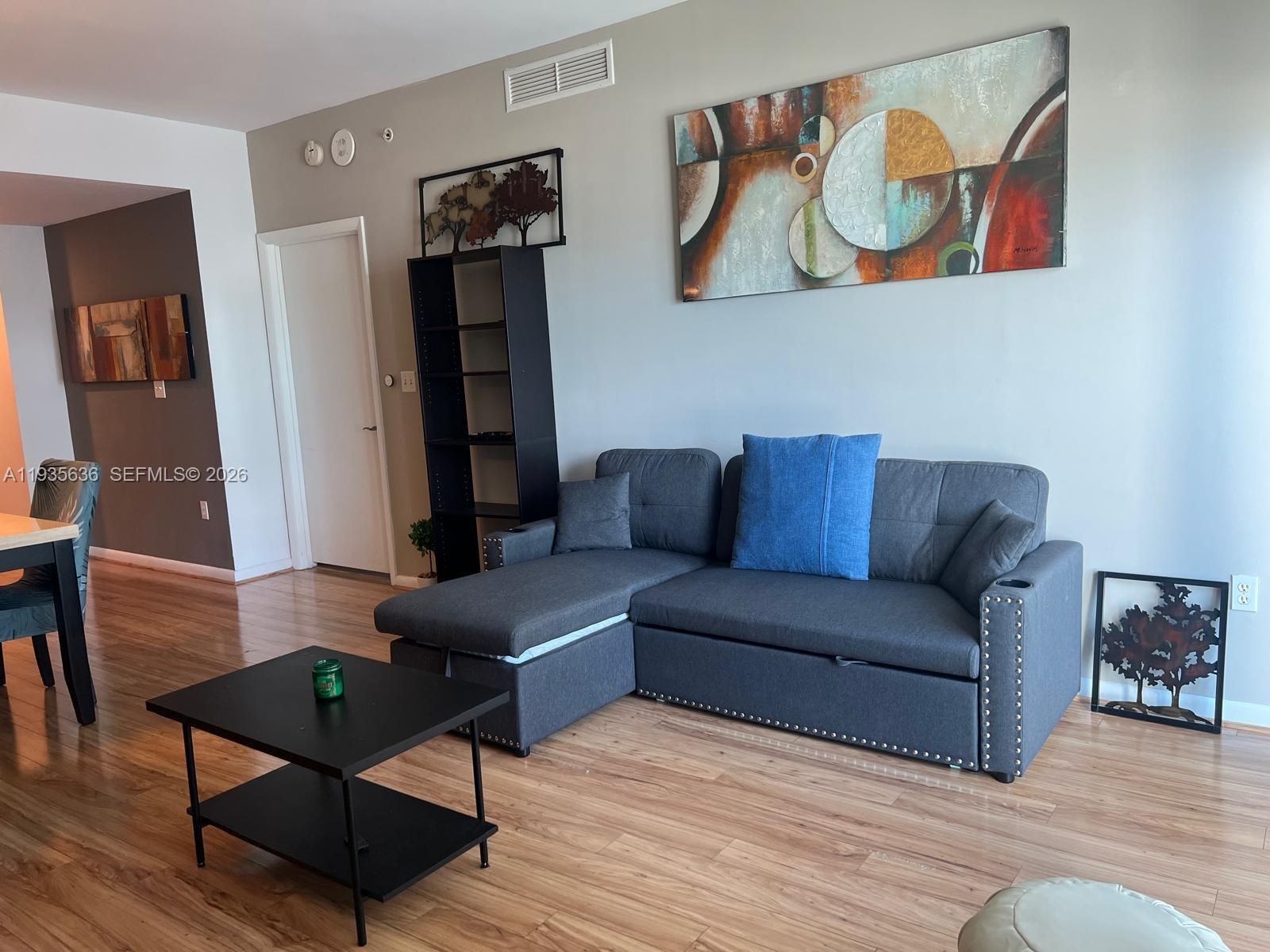 VIZCAYNE NORTH CONDO - Residential