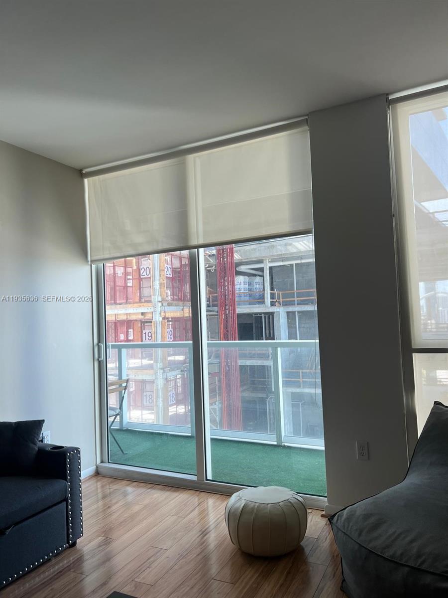 VIZCAYNE NORTH CONDO - Residential