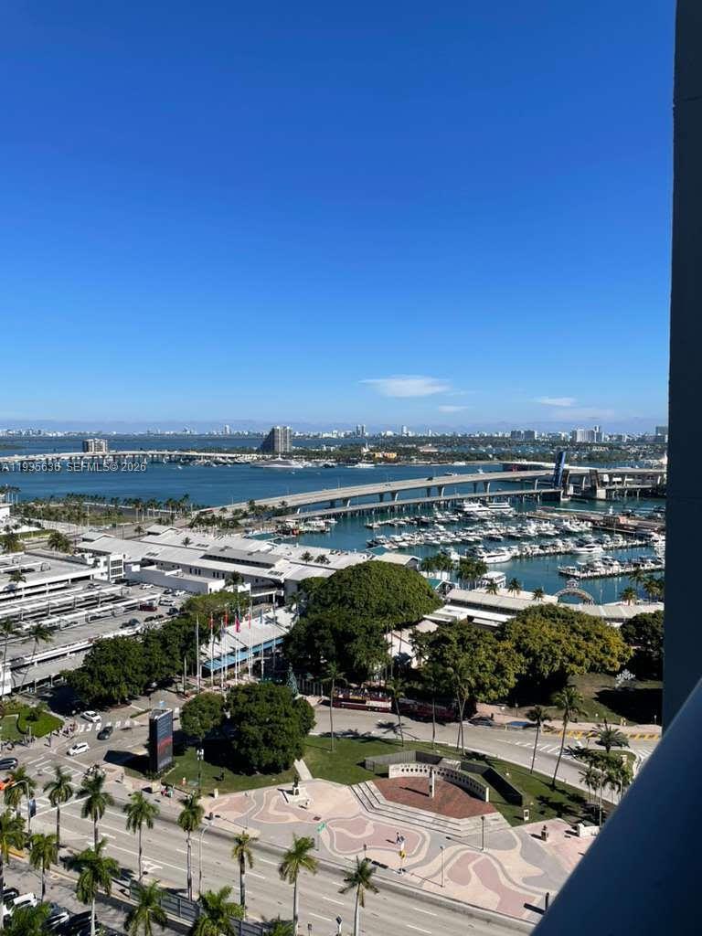 VIZCAYNE NORTH CONDO - Residential