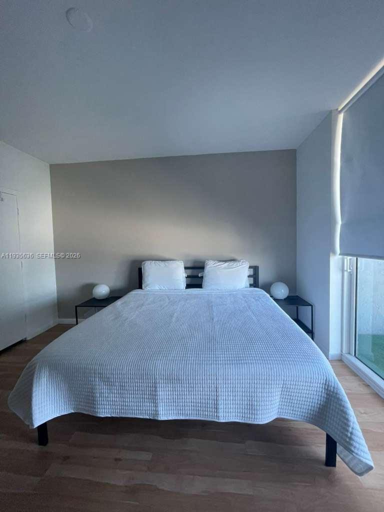 VIZCAYNE NORTH CONDO - Residential