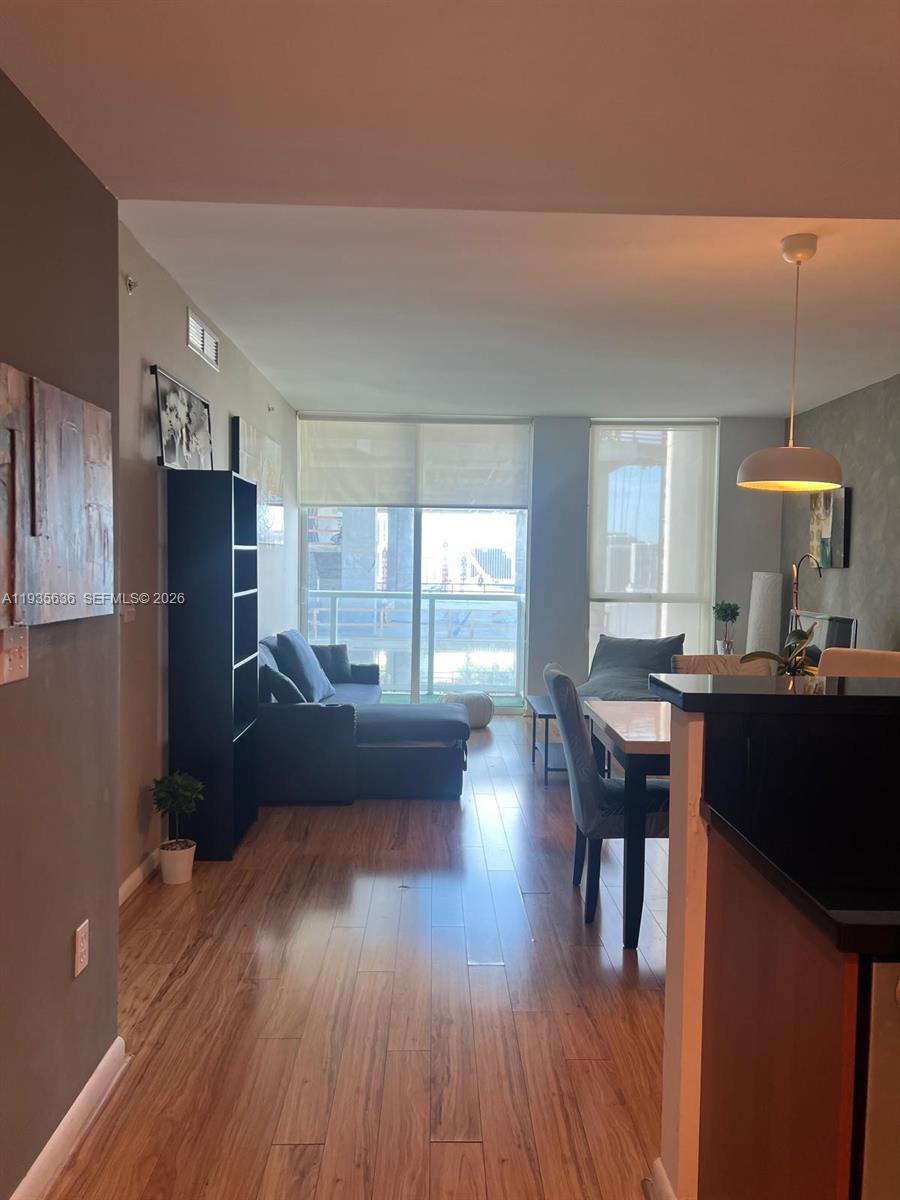 VIZCAYNE NORTH CONDO - Residential