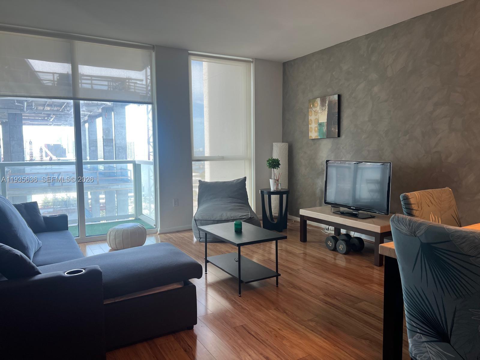 VIZCAYNE NORTH CONDO - Residential