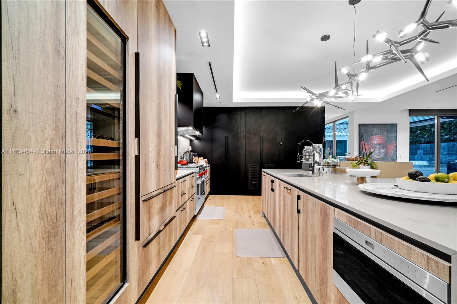 350 MERIDIAN CONDO - Residential