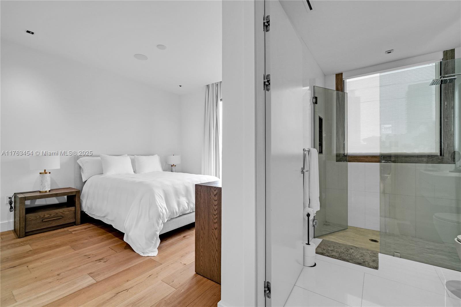 350 MERIDIAN CONDO - Residential