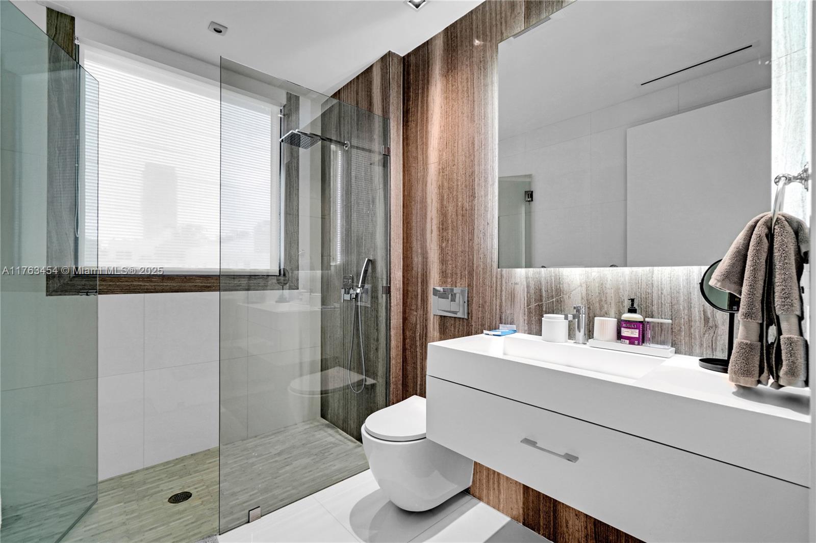 350 MERIDIAN CONDO - Residential