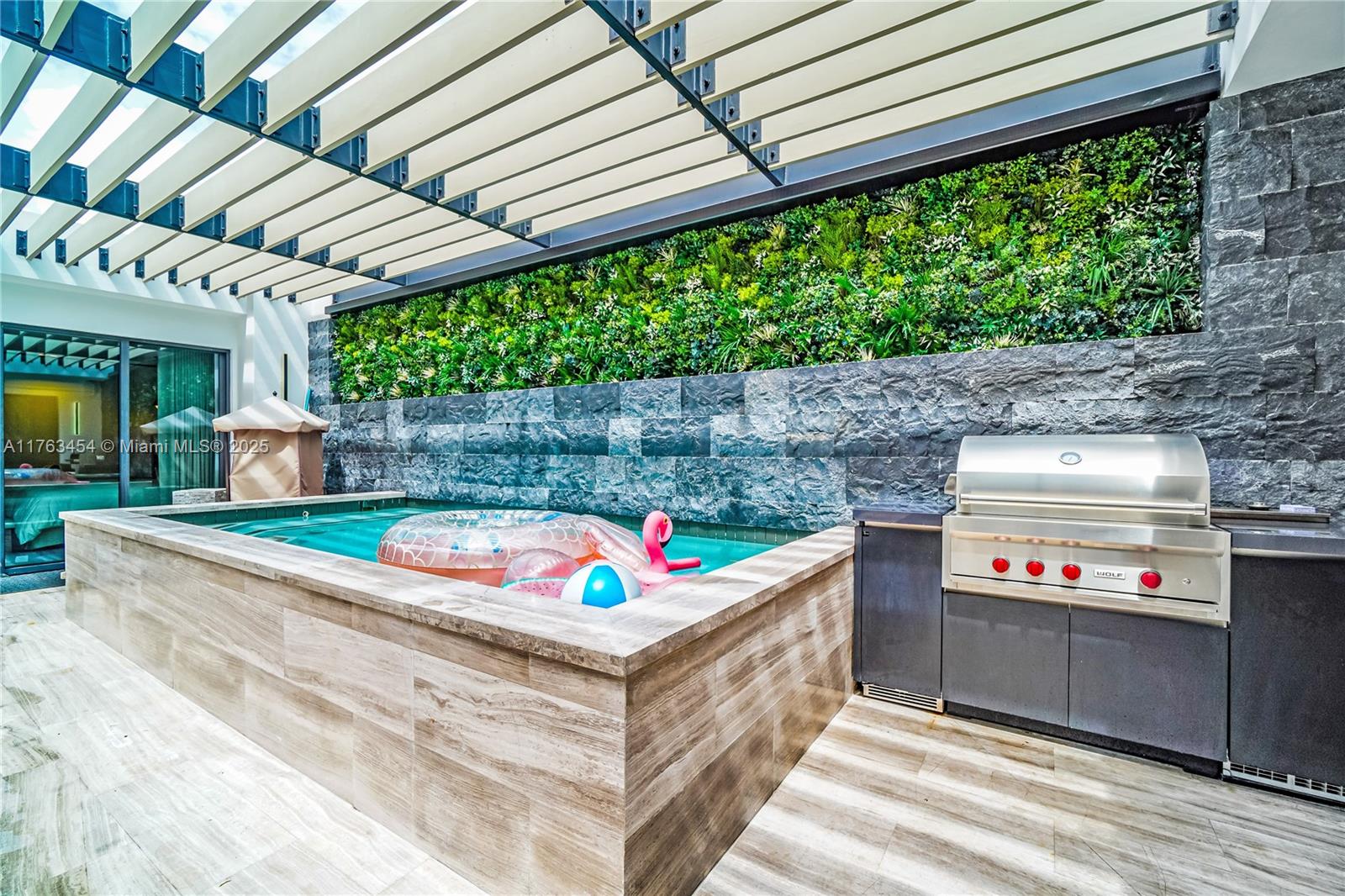 350 MERIDIAN CONDO - Residential