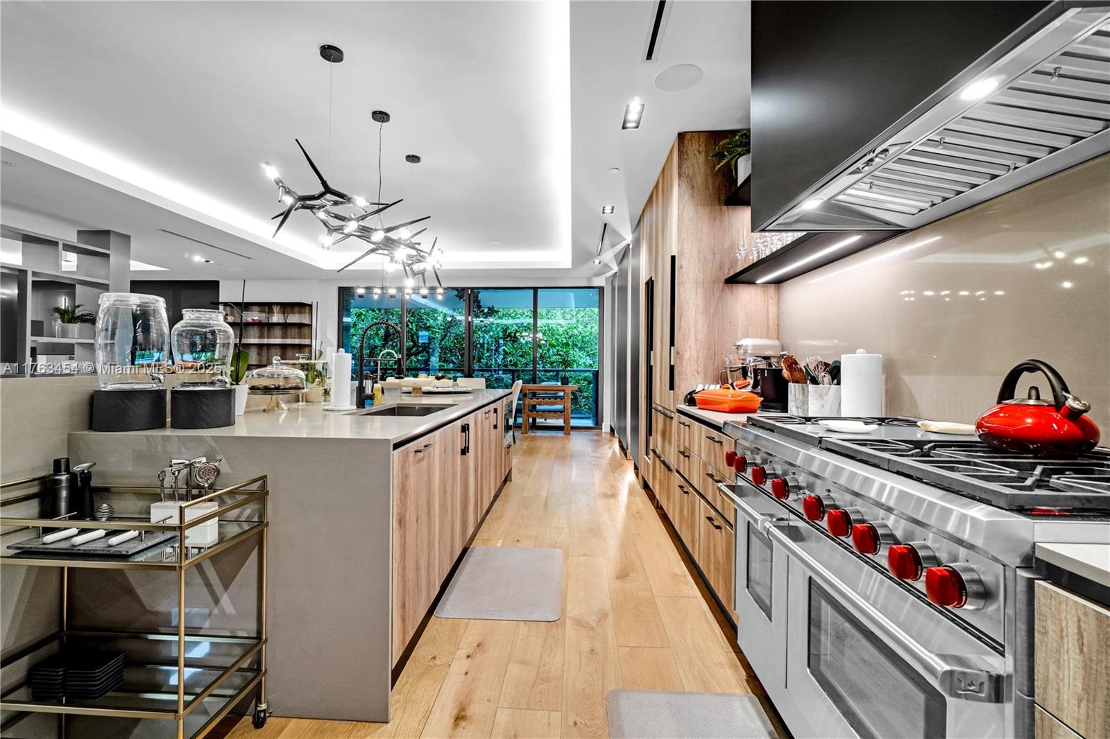 350 MERIDIAN CONDO - Residential