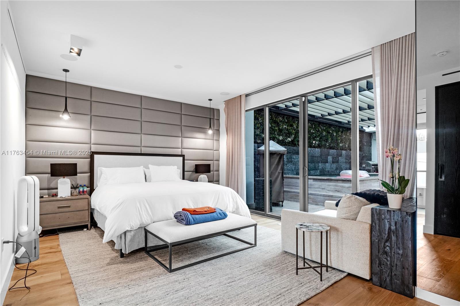350 MERIDIAN CONDO - Residential