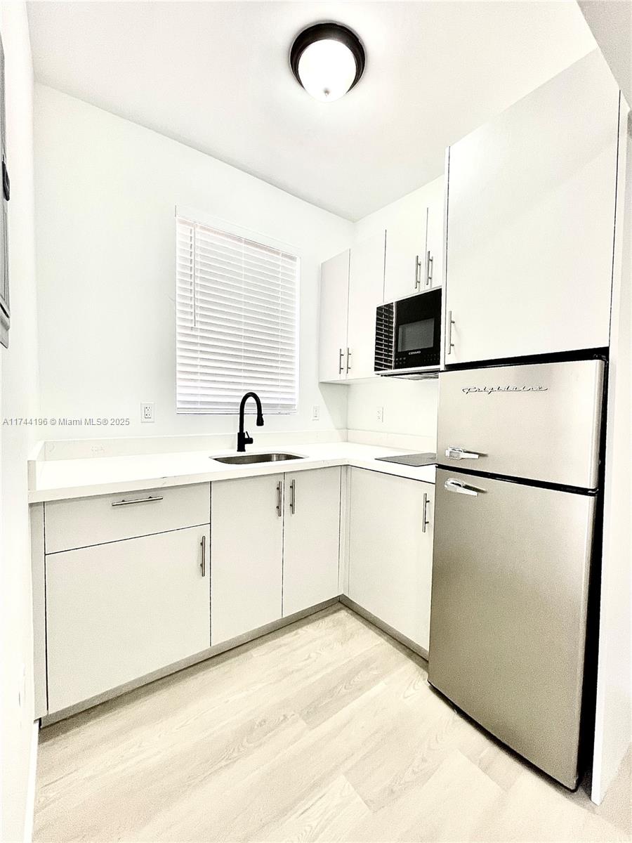 LAWRENCE ESTATES LAND COS - Residential Income