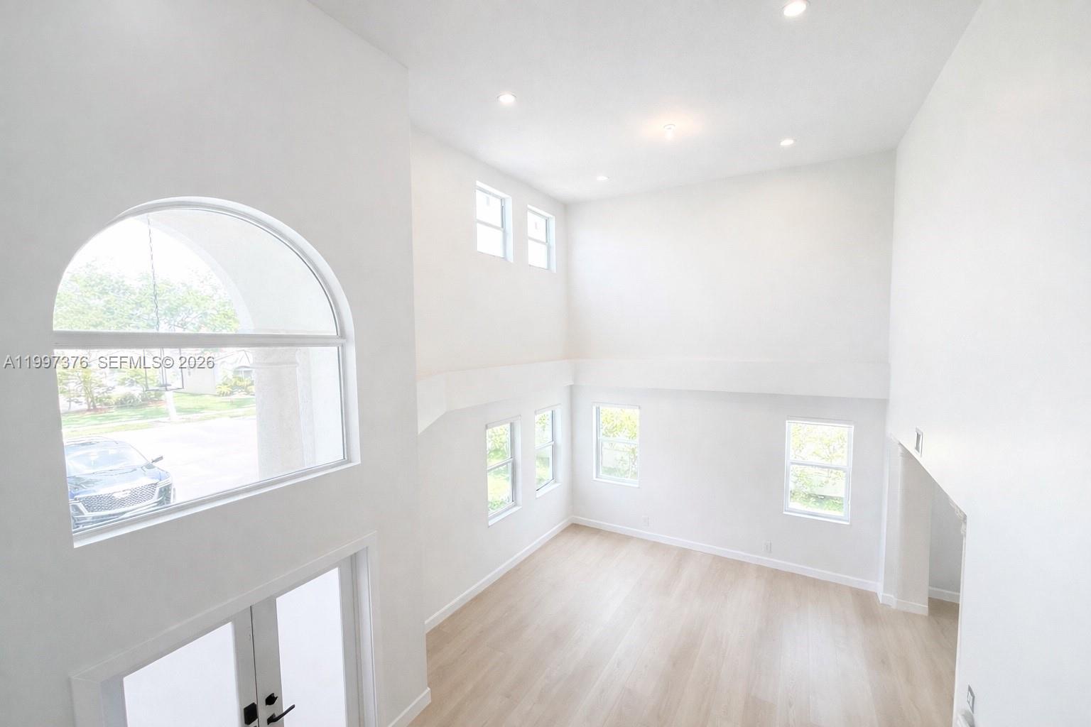 NAUTICA PLAT - Residential Lease