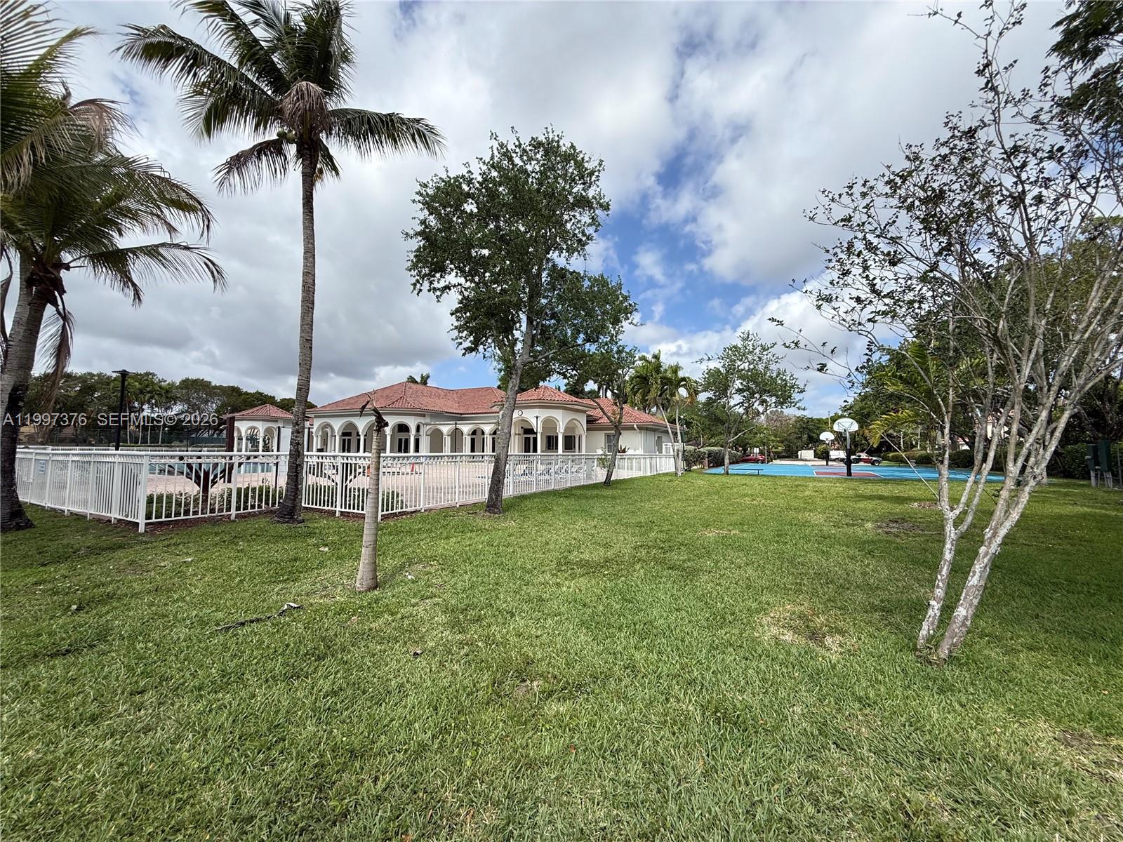 NAUTICA PLAT - Residential Lease