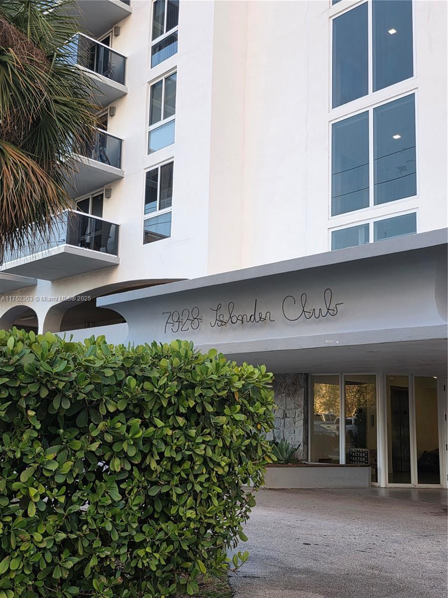 THE ISLANDER CLUB CONDO - Residential