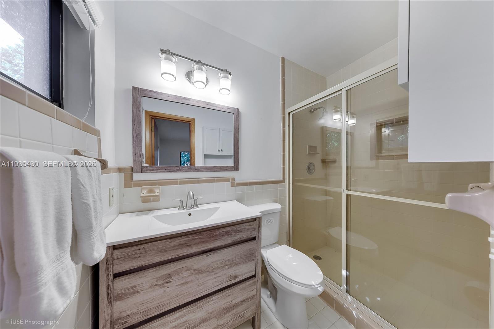 SNAPPER CREEK GROVES - Residential Lease