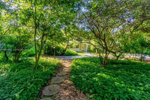 6290 SW 86th St Miami FL 33143