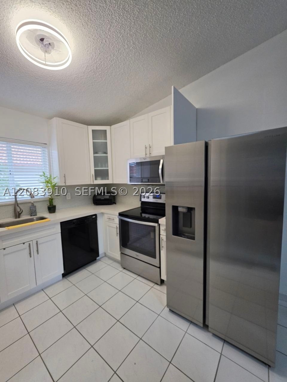 10101 W Okeechobee Rd 10-202
