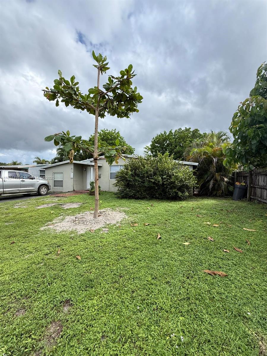 COLLIER ESTATES 4TH ADD - Residential Lease