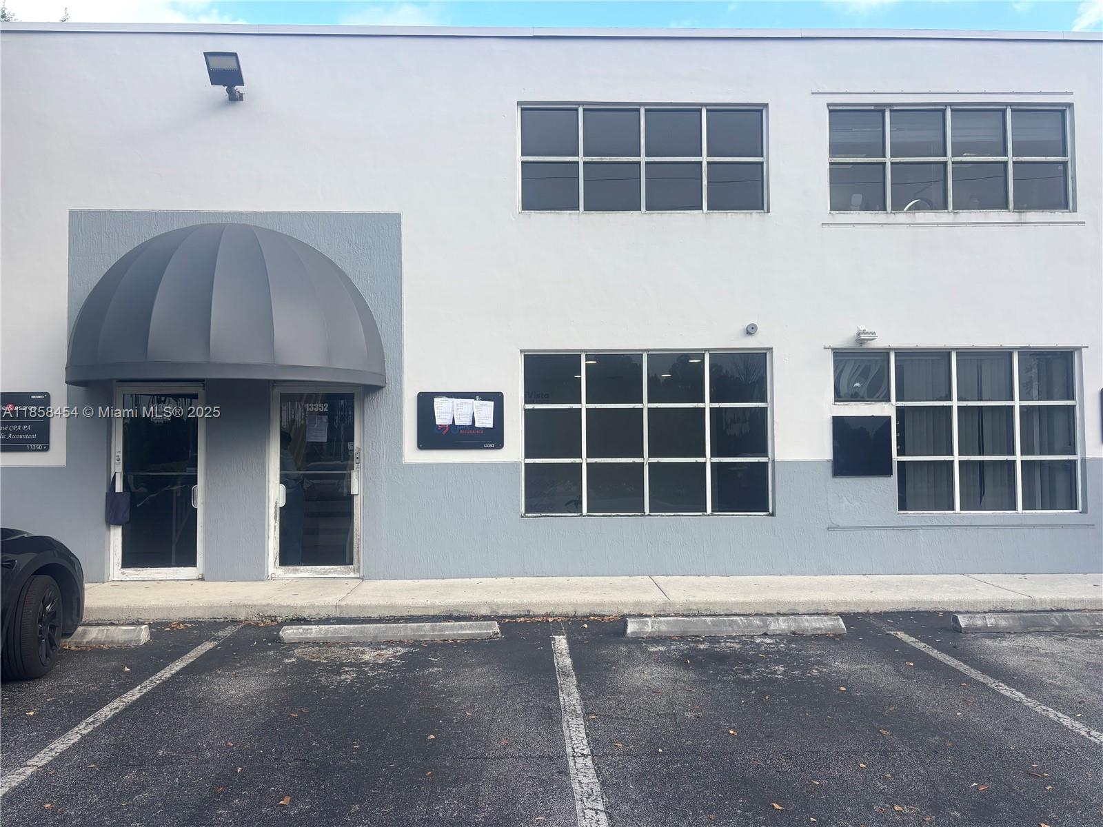 Office Space for Lease at Park Place at Kendall Condo – Prime Location Near Tamiami Airport
Discover the perfect workspace in this spacious two-story office located Park Place at Kendall complex. Ideal for businesses seeking convenience and professionalism, this office offers a strategic location near Tamiami Airport, with access to 874.
The office features two private offices upstairs, providing quiet, focused environments for management or meetings. Downstairs, you’ll find a large conference room for presentations, or client meetings. Additionally, a well-appointed break room and rest room on the first floor.
This versatile office space combines functionality and comfort, making it an excellent choice for businesses looking to establish or expand their presence in the Kendall...